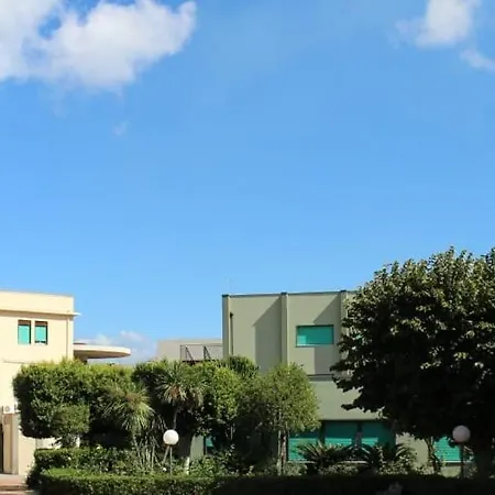 Casa Per Ferie Mons Antonino Celona Bed & Breakfast *